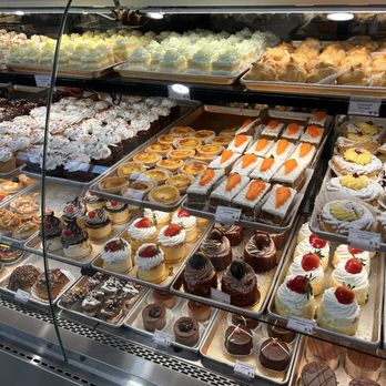 Gencarelli’s Bakery - These pasties look fantastic but are not- everything was dry and tasteless -how did  they mess up Irish soda bread so badly? - Bakeries Near Me - Wayne, New Jersey