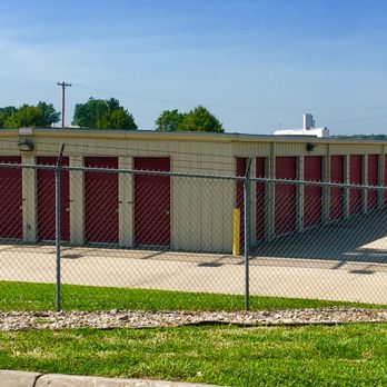 Big Red Self Storage - Security fence around the entire perimeter - Self Storage Near Me - Lincoln, Nebraska Big Red Self Storage - Security fence around the entire perimeter - Self Storage Near Me - Lincoln, Nebraska