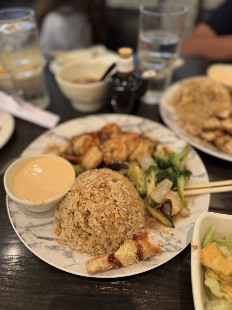 Food from Fuji Sushi