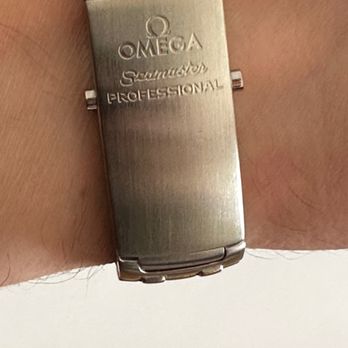 Nesbit's Fine Watch Service - The clasp looks impeccable. - Watch Repair Near Me - Seattle, Washington Nesbit's Fine Watch Service - The clasp looks impeccable. - Watch Repair Near Me - Seattle, Washington