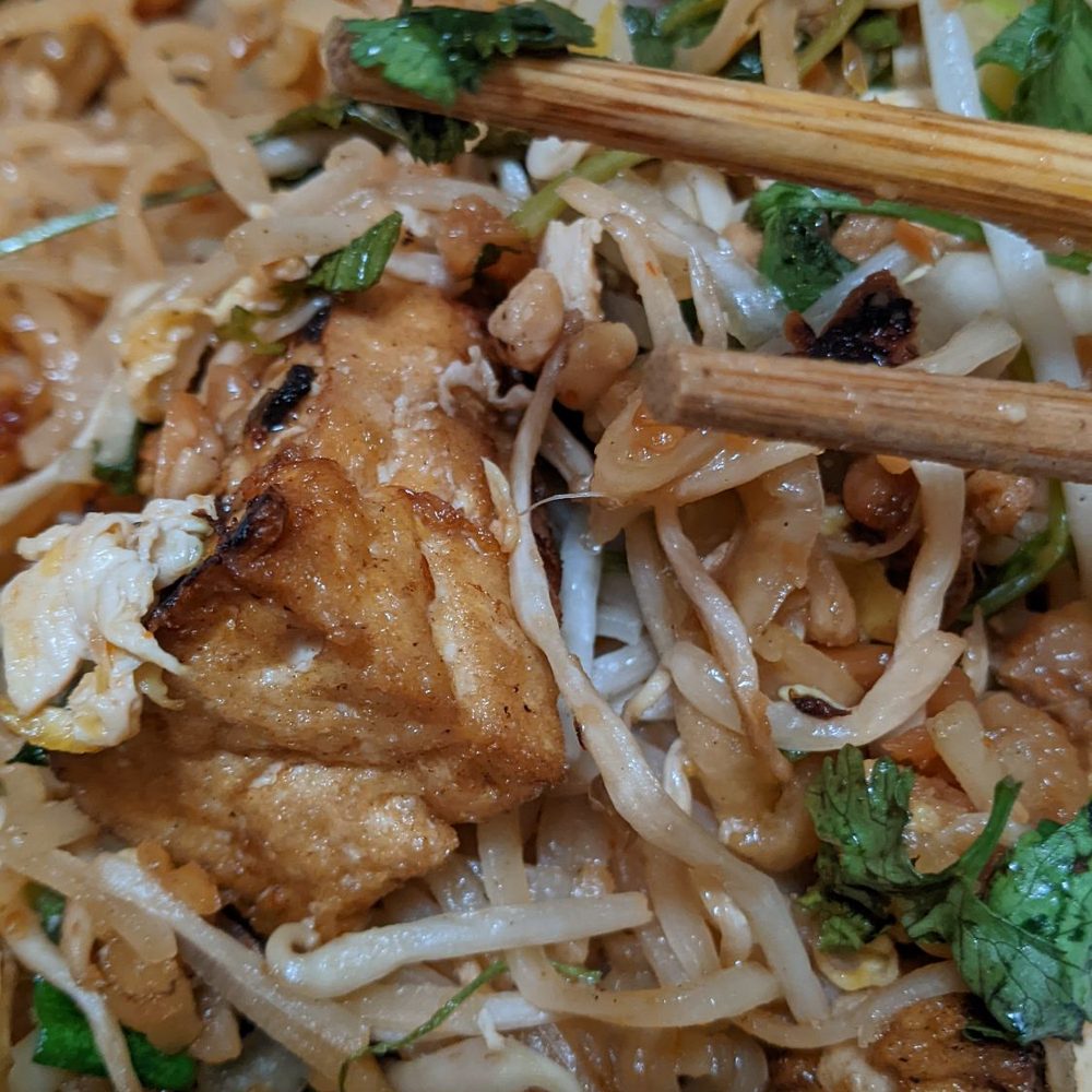 Pad Thai. Looks tasty but looks can be deceiving Pad Thai. Looks tasty but looks can be deceiving