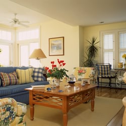 Susan Germini-Humble Interiors - A cheerful cottage beach living room