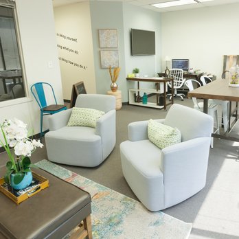 Clout Workspace - Front Desk - Shared Office Spaces Near Me - Capitol Heights, Maryland