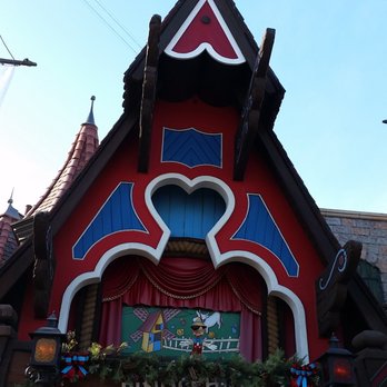 Pinocchio's Daring Journey - Amusement Parks Near Me - Anaheim, California