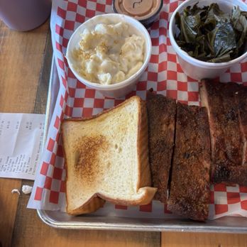 Pink PiG Southern BBQ - Ribs with Mac & cheese and collard greens - Southern Near Me - Helen, Georgia Pink PiG Southern BBQ - Ribs with Mac & cheese and collard greens - Southern Near Me - Helen, Georgia