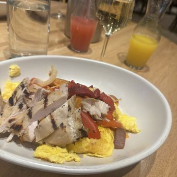 True Food Kitchen - Farmer's Market Scramble and champagne - New American Near Me - Las Vegas, Nevada True Food Kitchen - Farmer's Market Scramble and champagne - New American Near Me - Las Vegas, Nevada
