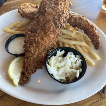Mulligan's Beach House Bar & Grill - Fish and chips - American Near Me - Jensen Beach, Florida