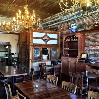Tilley's Tavern - Chicken Wings Near Me - Mount Olive, Illinois