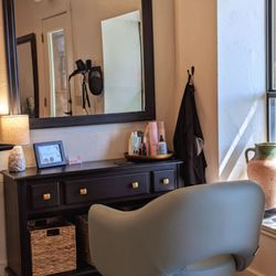 Two Wild Sisters Hair Studio - Salon Chair at Station