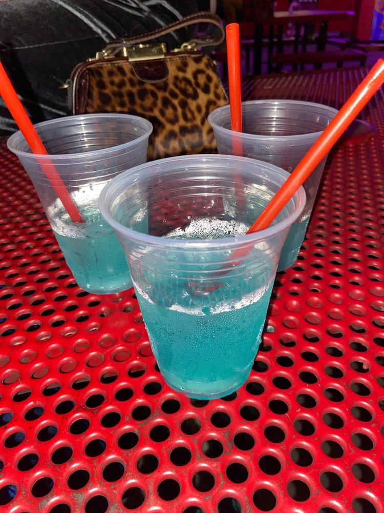 FRED’S IN TIGERLAND Updated July 2024 16 Photos & 26 Reviews 1184 Bob Pettit Blvd, Baton