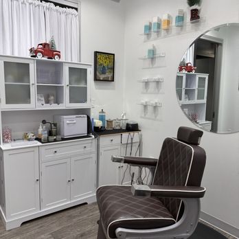 Candi The Barber - Studio 12 , Salon Lofts at Savannah Park - Barbers Near Me - Sanford, Florida Candi The Barber - Studio 12 , Salon Lofts at Savannah Park - Barbers Near Me - Sanford, Florida