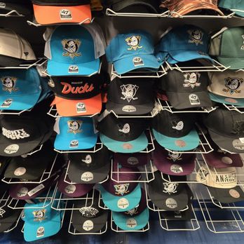 Lids - Sports Wear Near Me - Temecula, California