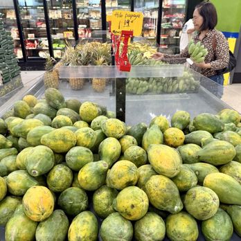 Island Green Mart - Papaya Only $1.19 lots and nice - Public Markets Near Me - Honolulu, Hawaii Island Green Mart - Papaya Only $1.19 lots and nice - Public Markets Near Me - Honolulu, Hawaii