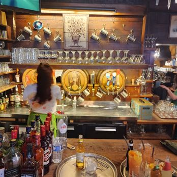 La Brouette - Bars Near Me - Brussels, BRU