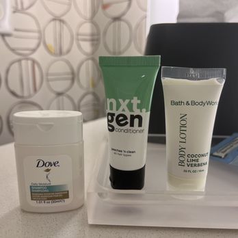 Holiday Inn Joplin - Shampoo, conditioner, and lotion. All different brands and scents... - Hotels Near Me - Joplin, Missouri Holiday Inn Joplin - Shampoo, conditioner, and lotion. All different brands and scents... - Hotels Near Me - Joplin, Missouri