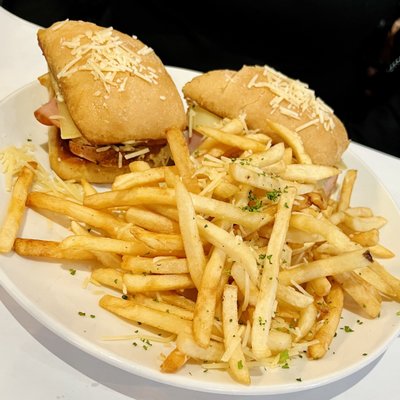 Bocatto Eatery and Pasta by null