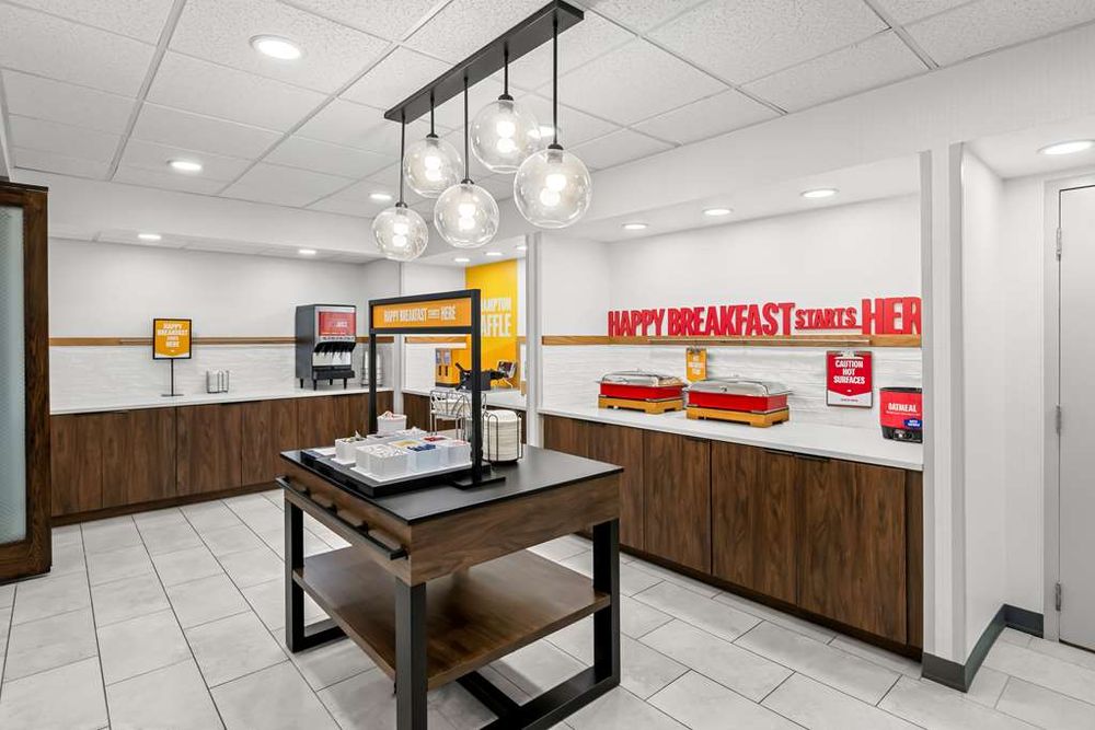 Hampton Inn & Suites Charlotte-Airport