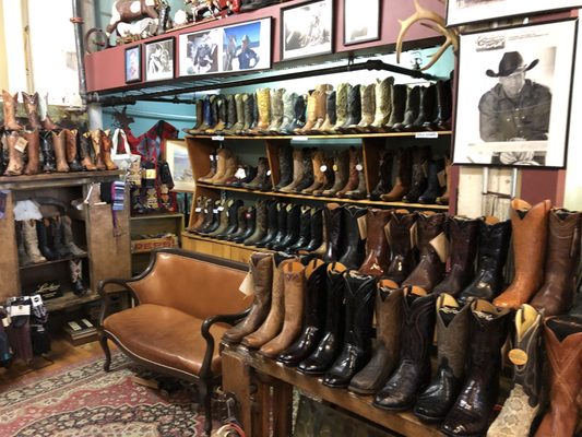 Rockmount Ranch Wear Mfg Co by null