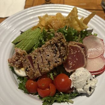 Maui Brewing - Ahi tuna - prepared perfectly. - Brewpubs Near Me - Lahaina, Hawaii Maui Brewing - Ahi tuna - prepared perfectly. - Brewpubs Near Me - Lahaina, Hawaii