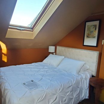 Bluebird Guesthouse - Guest Houses Near Me - Portland, Oregon Bluebird Guesthouse - Guest Houses Near Me - Portland, Oregon