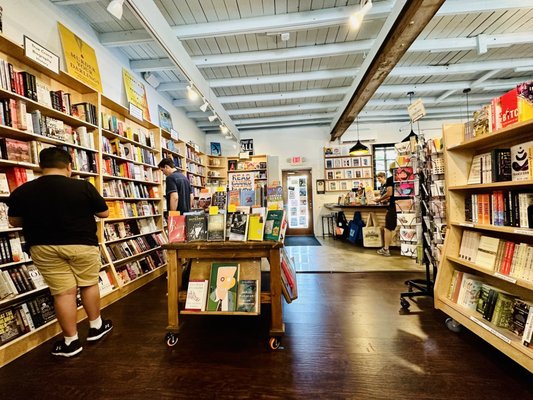 Tombolo Books by null