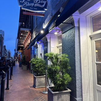 MR. ED’S POBOY SHOP AND DRINKS - Updated February 2026 - 112 Photos ...