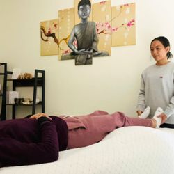Nagomi Healing - Reiki energy healing session