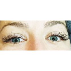 Full Heart Beauty - Classic Lash Set