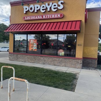 Popeyes Louisiana Kitchen - Fast Food Near Me - Champaign, Illinois Popeyes Louisiana Kitchen - Fast Food Near Me - Champaign, Illinois