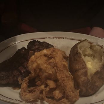 Clearman's Steak 'N Stein - Baked potato, steak, calamari - Steakhouses Near Me - Pico Rivera, California Clearman's Steak 'N Stein - Baked potato, steak, calamari - Steakhouses Near Me - Pico Rivera, California