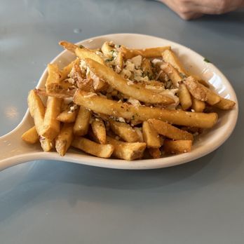 Skylark Diner - Diners Near Me - Edison, New Jersey Skylark Diner - Diners Near Me - Edison, New Jersey