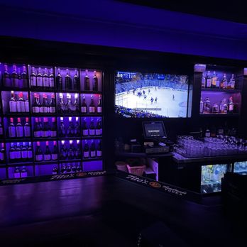 The Roosevelt - Bar area on the first floor - Cocktail Bars Near Me - East Rutherford, New Jersey The Roosevelt - Bar area on the first floor - Cocktail Bars Near Me - East Rutherford, New Jersey