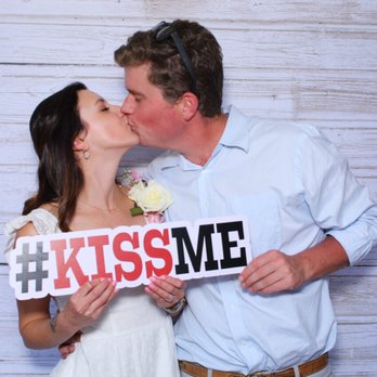 Hullabaloo Photo Booth - Photo Booth Rentals Near Me Hullabaloo Photo Booth - Photo Booth Rentals Near Me