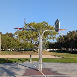 Veterans Park - Baskets face away from each other in this park