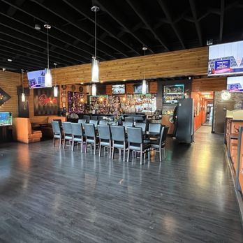 Indian Spice Cuisine - Indoor seating and bar - Indian Near Me - Squamish, British Columbia Indian Spice Cuisine - Indoor seating and bar - Indian Near Me - Squamish, British Columbia