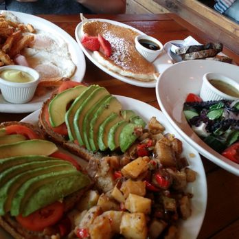 Farmhouse Cafe & Eatery - Coffee & Tea Near Me - Cresskill, New Jersey Farmhouse Cafe & Eatery - Coffee & Tea Near Me - Cresskill, New Jersey