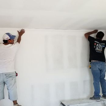 Appease Builders - Installation of Crown molding - Plumbing Near Me - Long Beach, California Appease Builders - Installation of Crown molding - Plumbing Near Me - Long Beach, California