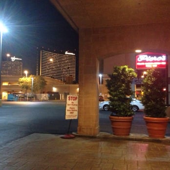 Piero's Italian Cuisine - Italian Near Me - Las Vegas, Nevada