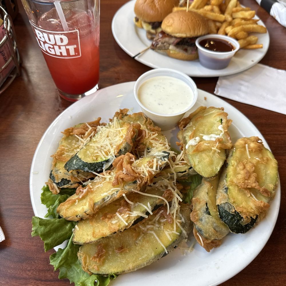 Yosemite Falls Cafe - Breaded Zucchini, sliders - American Near Me - Fresno, California