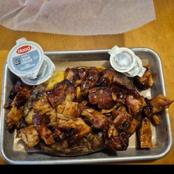 Little Richard's Barbeque - Smoked chicken stuffed potato