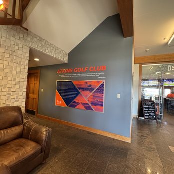 Oskee's Sports Pub - Restaurant/Pub to the right there -- Restrooms/Locker Rooms to the left - Venues & Event Spaces Near Me - Urbana, Illinois Oskee's Sports Pub - Restaurant/Pub to the right there -- Restrooms/Locker Rooms to the left - Venues & Event Spaces Near Me - Urbana, Illinois