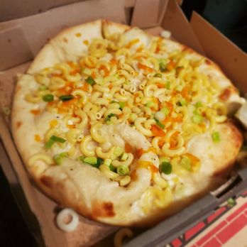 Dimo's Pizza - Mac and cheese vegan pizza!!!!! What!?! - Pizza Near Me - Chicago, Illinois Dimo's Pizza - Mac and cheese vegan pizza!!!!! What!?! - Pizza Near Me - Chicago, Illinois