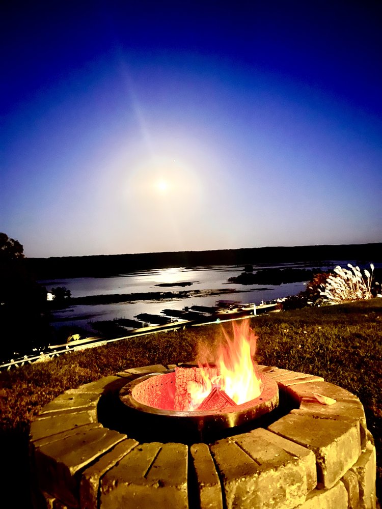 EAGLE VIEW MOTEL & RETREAT Updated June 2024 22 Photos 115 Acre