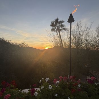 Different Pointe of View - Sunset on the patio - New American Near Me - Phoenix, Arizona