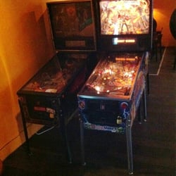 Söderhallen Biljard - Lord of the ring and Medieval Madness SEK10 per play, SEK 20 per 3