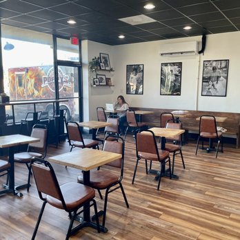 Fresh Grounds Coffee House - Coffee & Tea Near Me - Bonifay, Florida