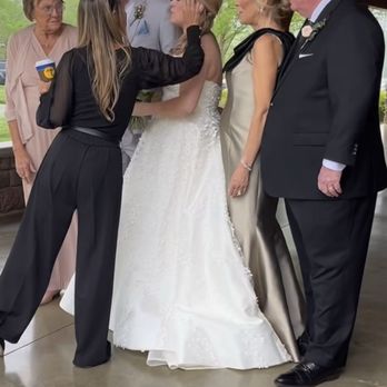 Christina Logan Design - Ready for your photo - Wedding Planning Near Me