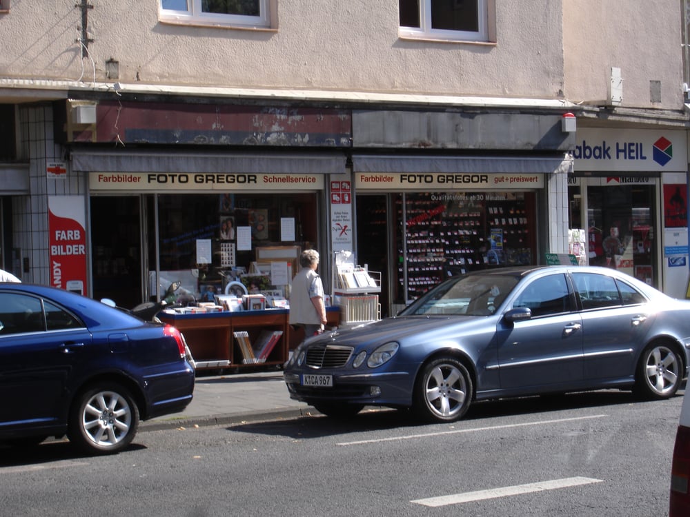 Foto Gregor Penningsfeld Closed Photography Stores Services Frankfurter Str 43 Mulheim Koln Nordrhein Westfalen Germany Phone Number Yelp