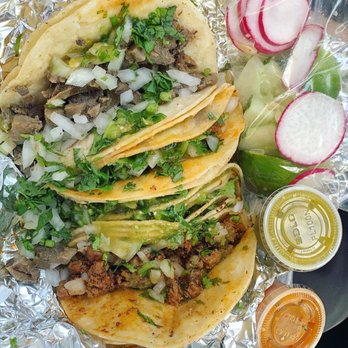 Pa' Tacos El Papi - Carne asada, Lengua, AL pastor and that mixto though! - Food Trucks Near Me - Arlington, Virginia
