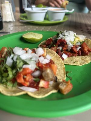 Me Muero de Hambre by null